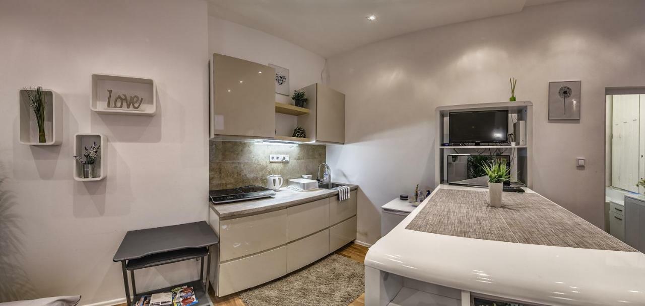 Diamond Apartman Near To Basilica Boedapest Buitenkant foto
