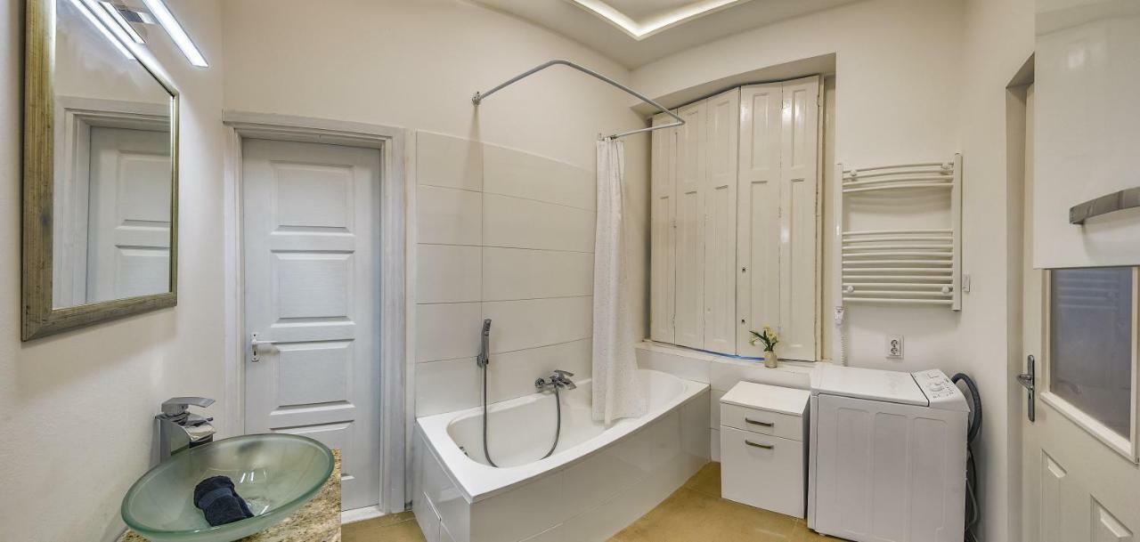 Diamond Apartman Near To Basilica Boedapest Buitenkant foto